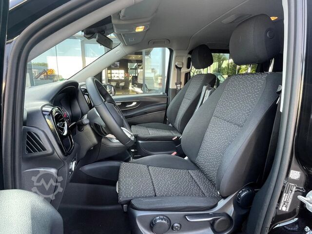 Passenger bus Mercedes-Benz Vito *8zitpl**Navi*360°cam*AHK 2,5t*Zetelverwar...