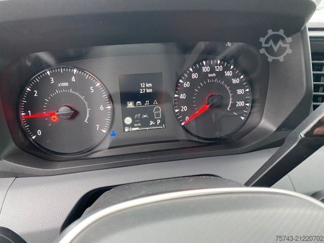 Viehtransporter RENAULT Master STX 3 Sitzer  Haras AUTOM. NEW MODEL 2025