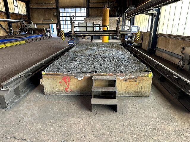 Laserschneidmaschine Messer MultiTherm 4000