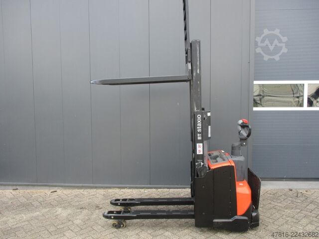 Hochhubwagen BT SWE200D