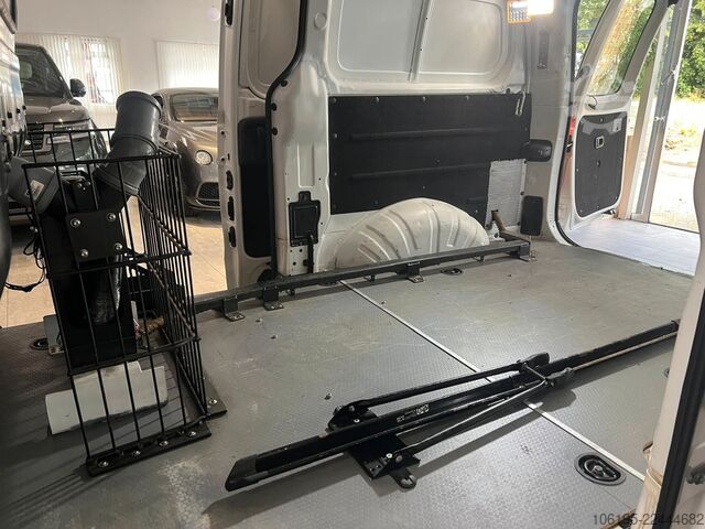 Panel van HYUNDAI H-1  2,5 CRDI Kastenwagen*Garantie*