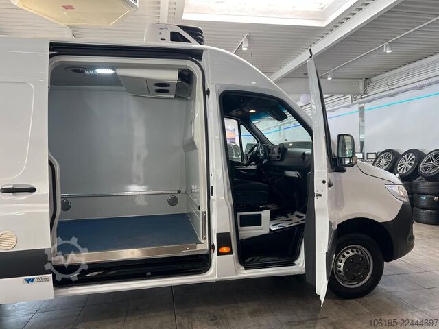 Refrigerator body van MERCEDES-BENZ Sprinter 519 CDI *Carrier Tief-Kühlwagen*-31C.*