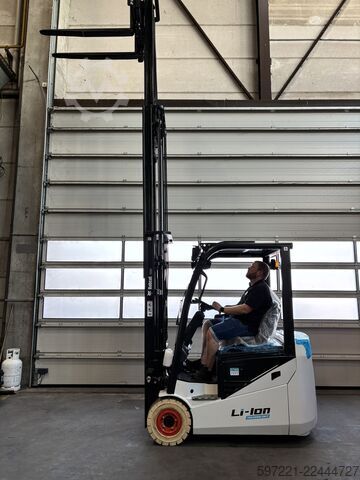 Electric - 3 wheels Bobcat B18NT