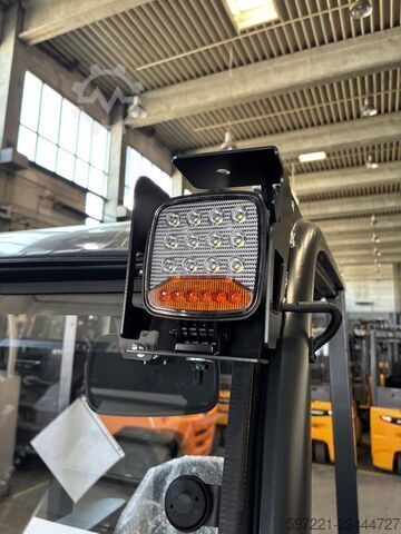 Electric - 3 wheels Bobcat B18NT
