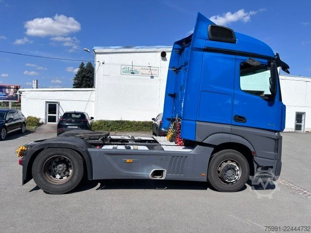 Standard tractor unit MERCEDES-BENZ Actros 5  MB 1842 Retarder 2 Tanks