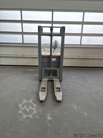 Pallet Stackers Jungheinrich EJC 112 Li-Ion