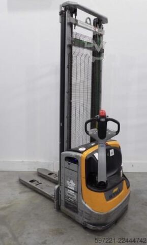 Pallet Stackers Still EXV14C