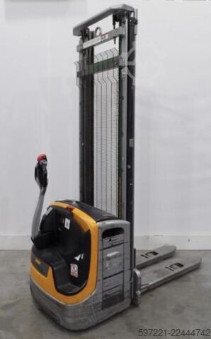 Pallet Stackers Still EXV14C