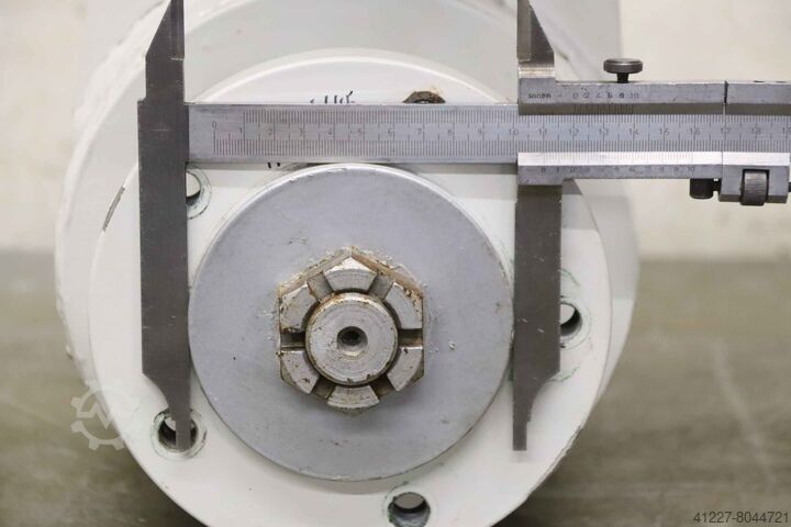 Travel drive axles of the aerial work platform GSL KM 400 HM 400