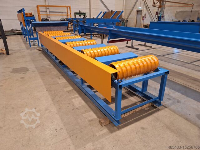 Spiral roller conveyor  