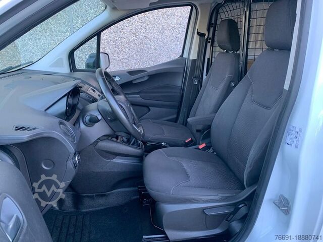 Compact van Ford Courier Van - Euro 6