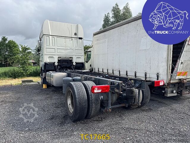 Chassis with cab DAF XF 440