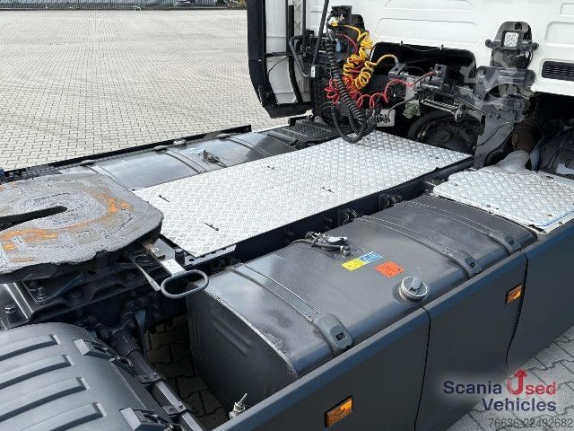 Standard SZM Scania R 450 A4x2EB RETARDER MEGA VOLUME PARK AIRCO