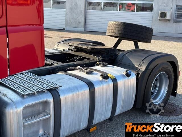 Standard tractor unit  Actros 1851 LS