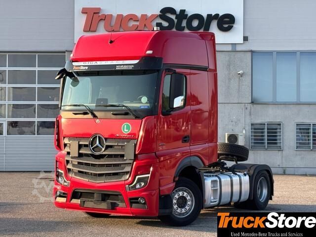 Standard SZM  Actros 1851 LS