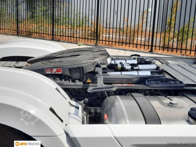 Volumen SZM MERCEDES-BENZ 1853 LS ACTROS L Hubsattelkupplung Leder Alu