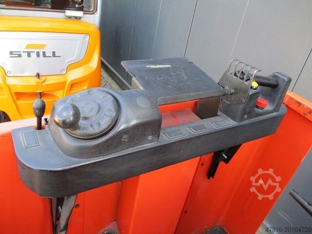 High lifting order picker BT OME 100M