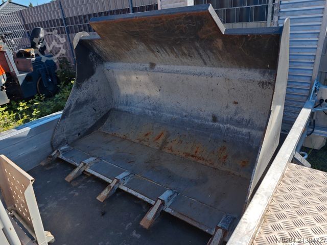 Radlader MECALAC Ahlmann AX700  Hitachi ZW75   65 Std.