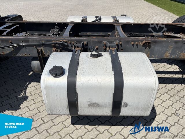 Chassis with cab Volvo FE 320 4x2 Bladvering + Trekhaak