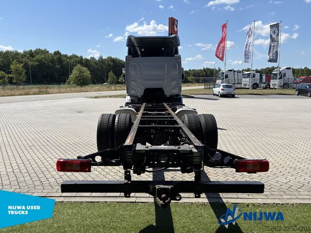 Chassis with cab Volvo FE 320 4x2 Bladvering + Trekhaak