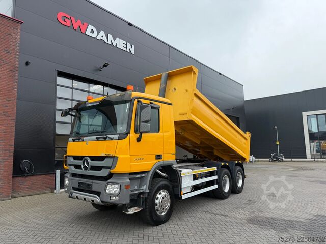 Tipper Mercedes-Benz Actros 3344 6x6 Kipper /Trekker Euro 5