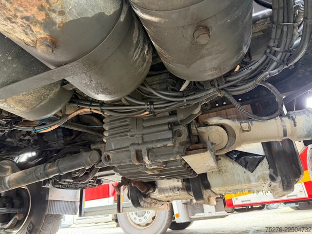 Tipper Mercedes-Benz Actros 3344 6x6 Kipper /Trekker Euro 5