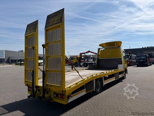 Car carrier van DAF LF 45 Machinetransporter Hydraulic ramps 48.000 km