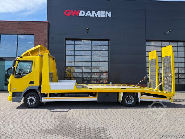 Car carrier van DAF LF 45 Machinetransporter Hydraulic ramps 48.000 km