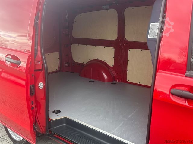 Panel van MERCEDES-BENZ Vito 110 LANG 6G KLIMA TEMPOMAT 3-SITZER PDC AHK