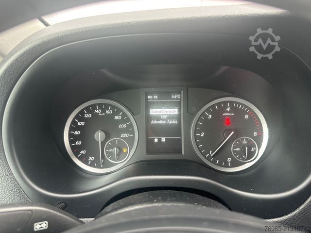 Panel van MERCEDES-BENZ Vito 110 LANG 6G KLIMA TEMPOMAT 3-SITZER PDC AHK