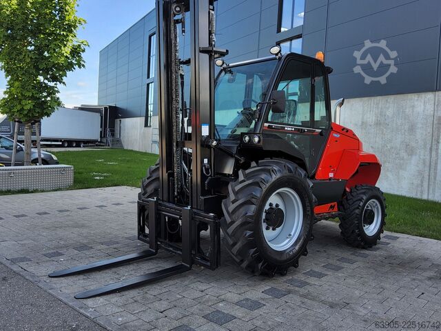 All-terrain forklift Manitou M 30-4