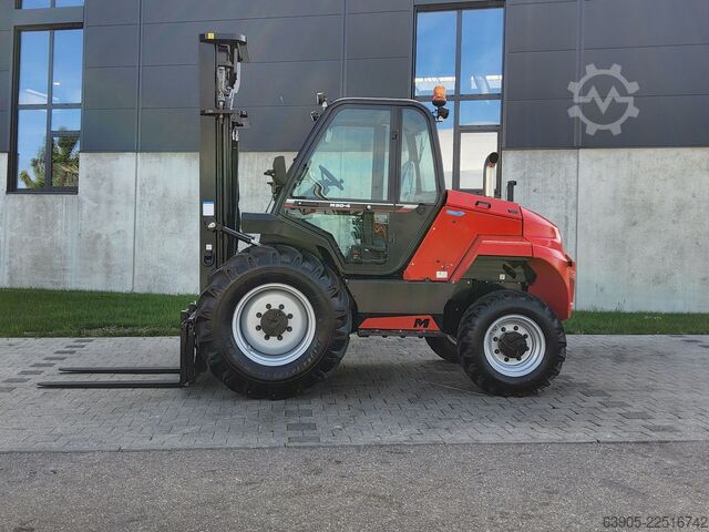 All-terrain forklift Manitou M 30-4
