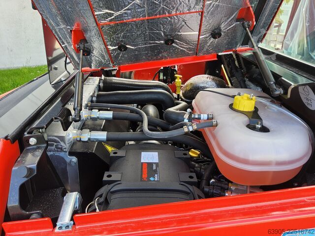 All-terrain forklift Manitou M 30-4