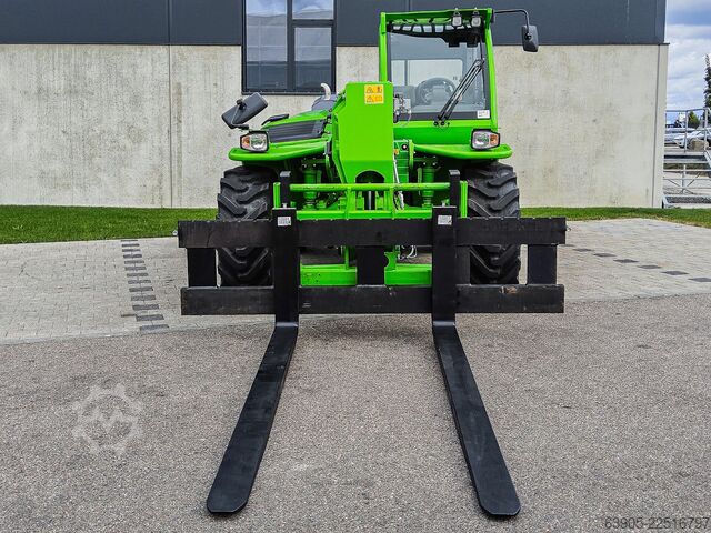Telescopic forklift Merlo P 72.10 plus