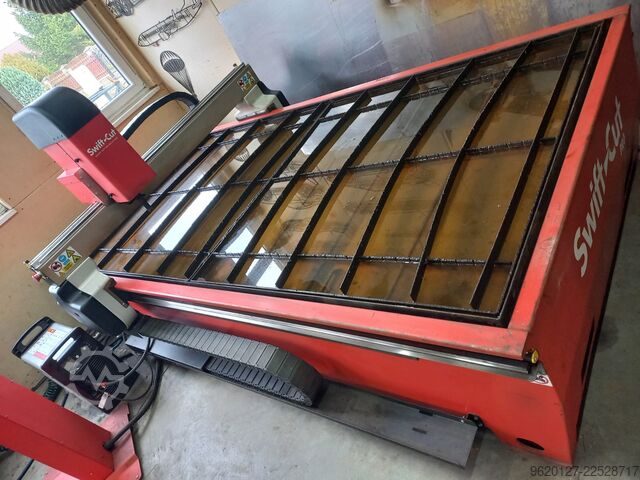 Swift-Cut PRO 2500 MK5 CNC + Hypertherm Swift-Cut Pro 2500