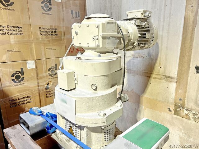 Doppelschneckenextruder Extruder COPERION ( Werner & Pfleiderer ) ZSK 170  W 1920/1750