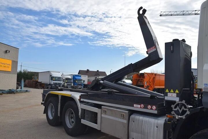 Hook arm system DAF CF 480