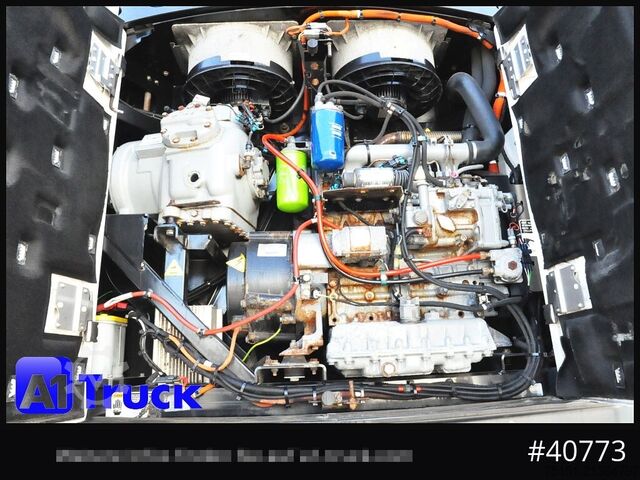 Reefer semitrailer SCHMITZ Wüllhorst Vector 1950   Lenkachse Rolltor,