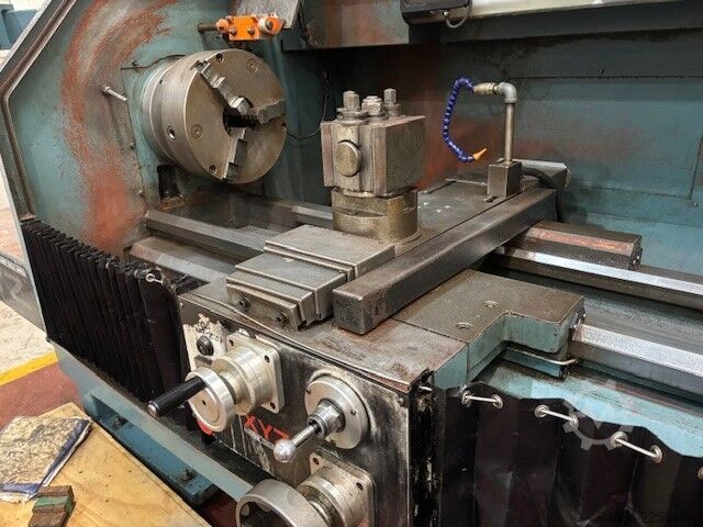CNC lathe XYZ Machine Tools PROTURN 410