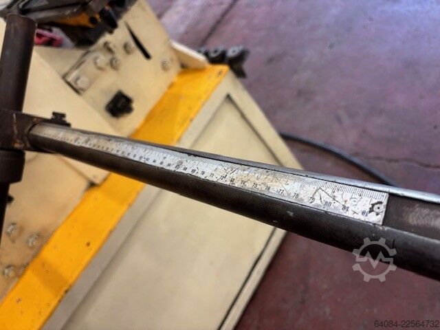 Section steel shear GEKA HYD 70 S