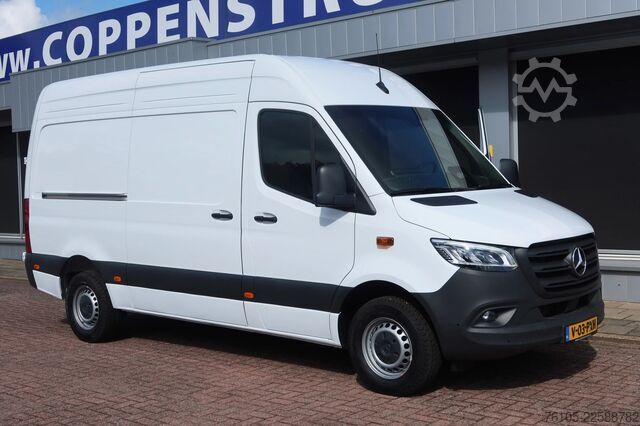 Delivery van Mercedes-Benz Sprinter 317 CDI