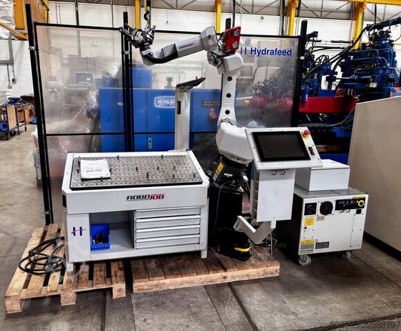 Industrial robot RoboJob Turn-Assist-E-Robotic