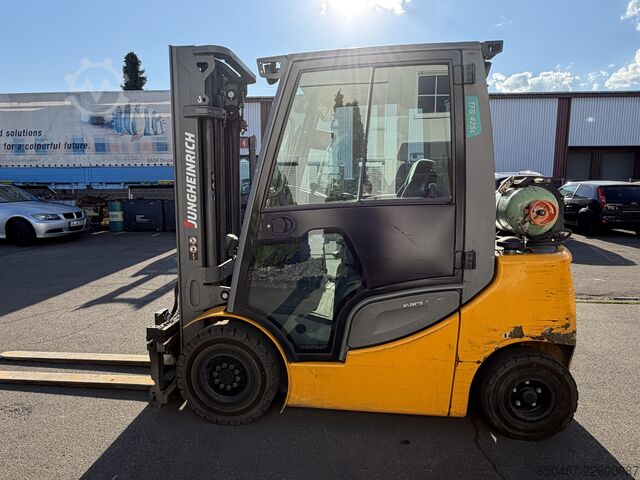 LPG Forklifts Jungheinrich TFG 425s 4v/ 4757h
