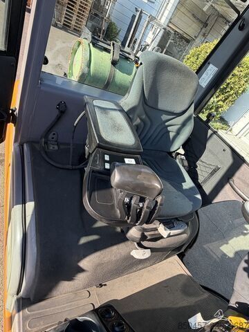 LPG Forklifts Jungheinrich TFG 425s 4v/ 4757h