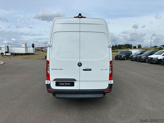 Kastenwagen MERCEDES-BENZ Sprinter 317 CDI KA/L2H2/3665/MBUX/NAVI/AUTOMATI