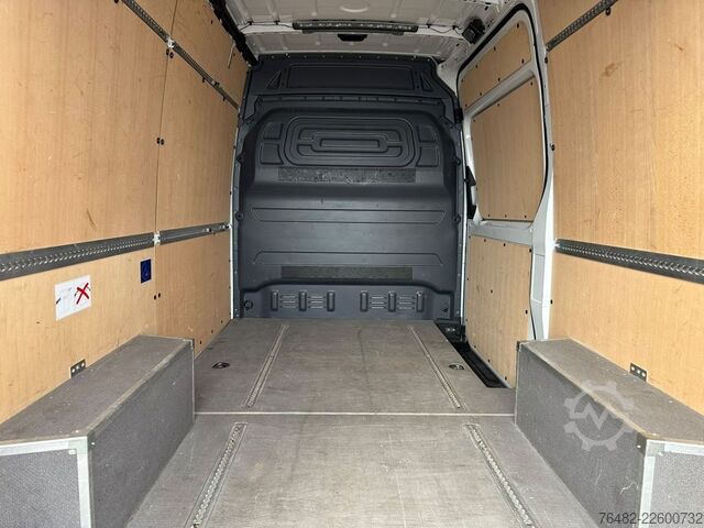 Kastenwagen hoch MERCEDES-BENZ Sprinter 317 CDI KA/L2H2/3665/MBUX/NAVI/AUTOMATI