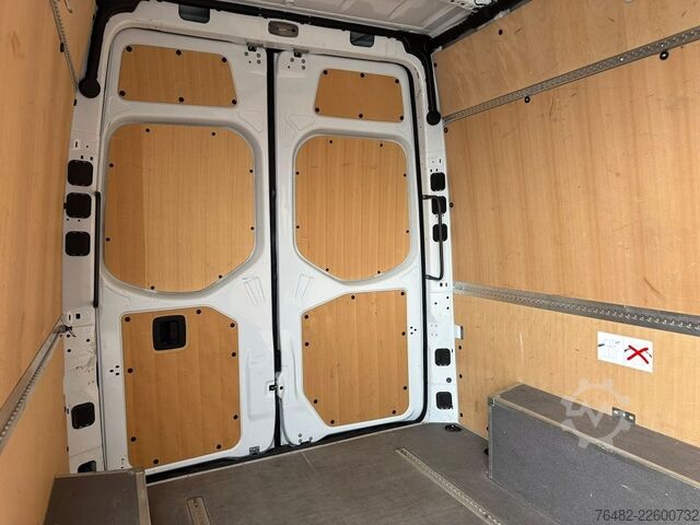 Kastenwagen hoch MERCEDES-BENZ Sprinter 317 CDI KA/L2H2/3665/MBUX/NAVI/AUTOMATI