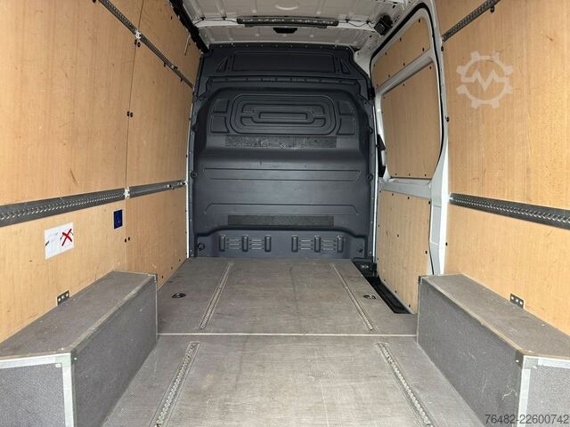 Kastenwagen hoch MERCEDES-BENZ Sprinter 317 CDI KA/L2H2/3665/MBUX/NAVI/AUTOMATI