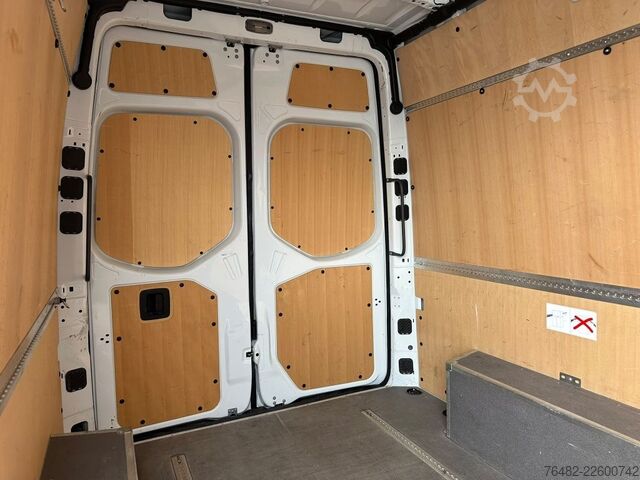 Kastenwagen hoch MERCEDES-BENZ Sprinter 317 CDI KA/L2H2/3665/MBUX/NAVI/AUTOMATI