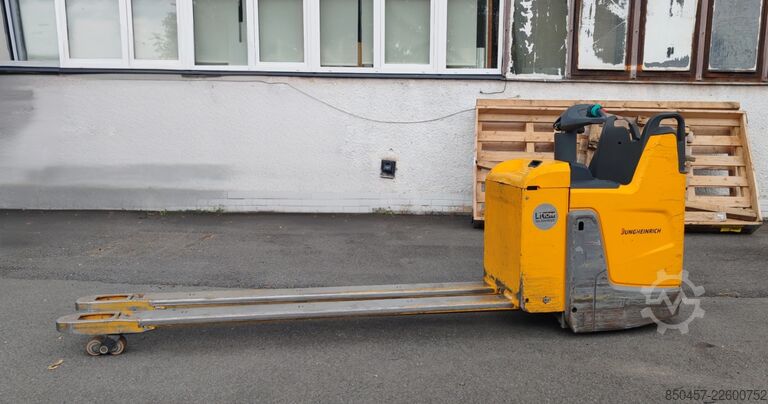 Elektrische Niederhubwagen Jungheinrich ERE 225 Lion 2400mm/ 2021y